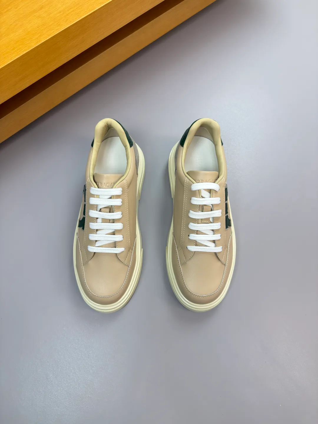 Men's men's shoes 💰440 [New style] 🏃‍♂️🏃‍♂️[Ferragamo] Ferragamo - High-end quality original order·Casual sports shoes -Upper: 🔝Nappa calfskin, suede calfskin, shoe body. Sewing brand totem, tongue air pressure brand logo -Inner: water-dyed cowhide -Outsole: ultra-light TPU foam rubber; molded outsole -Ultra-high quality control and fine workmanship: outstanding (high-end, extravagance, grade) -Size: 38-45 (46, can be customized)